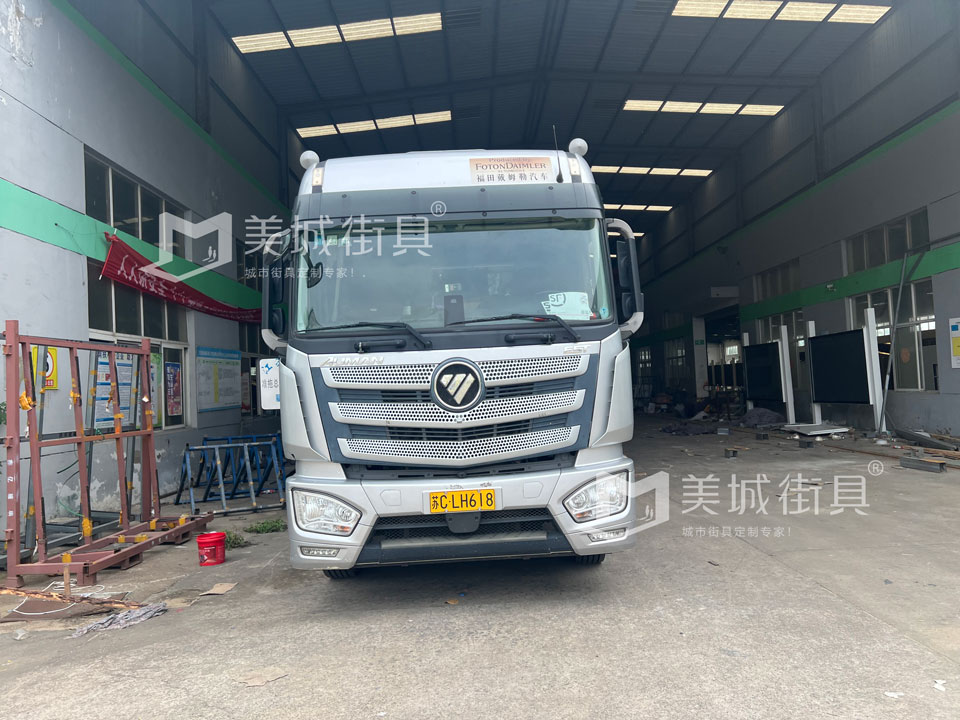 江蘇美城街具為新疆定制公交站臺(tái)第三批批發(fā)貨案例